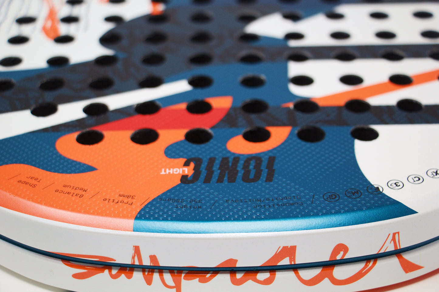 Bullpadel Ionic Light (2025) Padel Racket