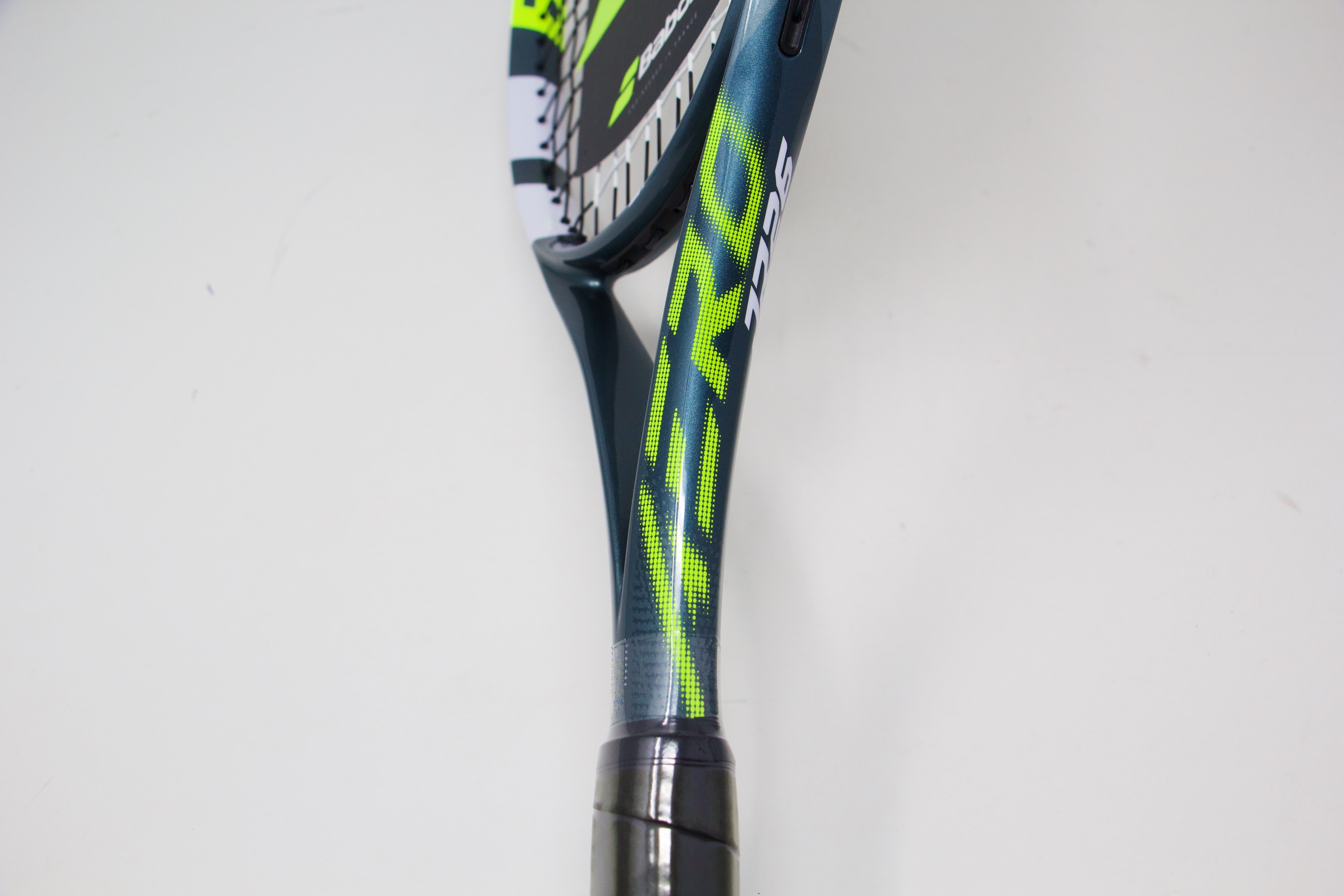 Babolat Aero 26 Inch Junior Tennis Racket (2026)