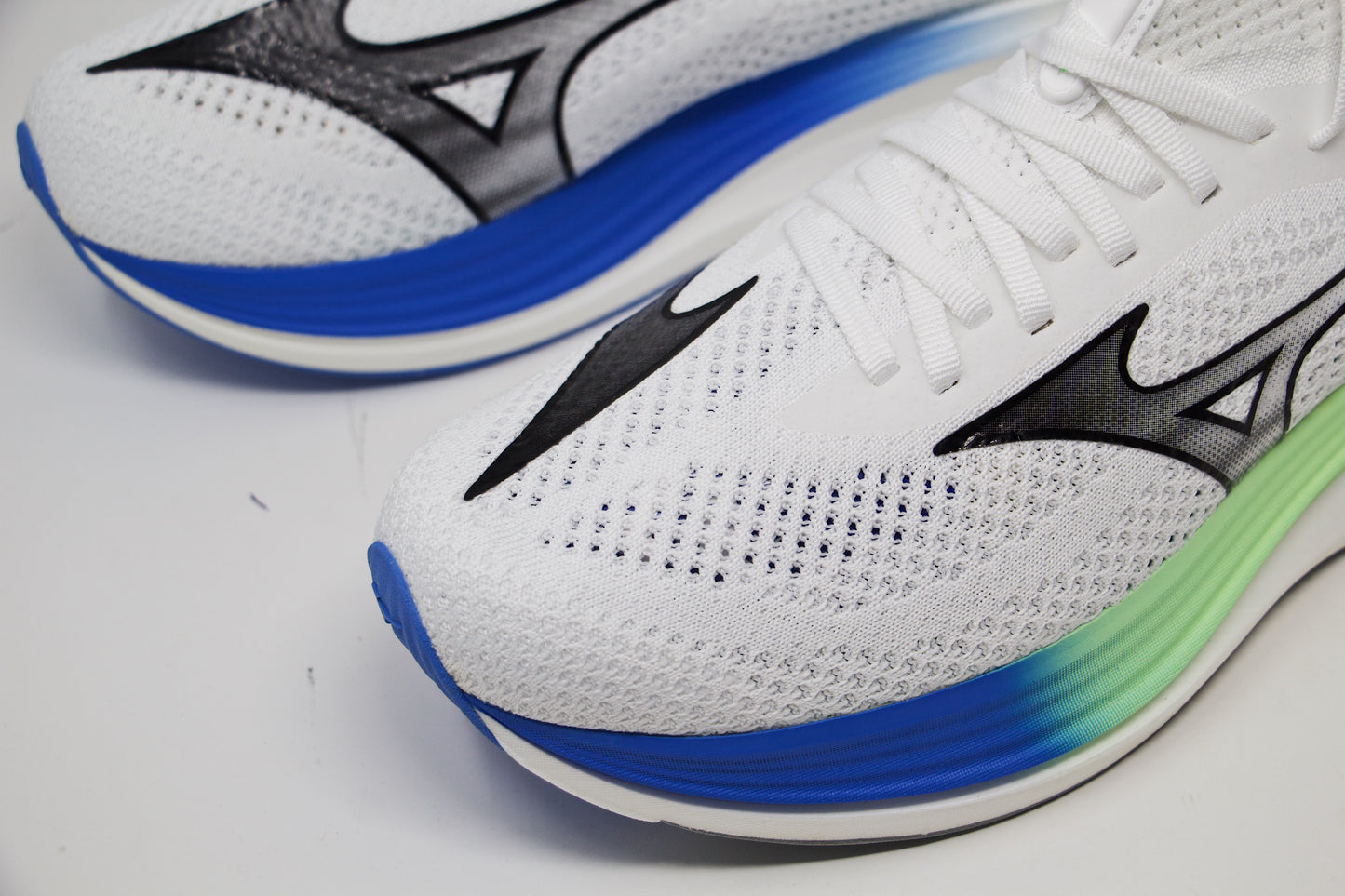 Mizuno Wave Neo Zen Mens Running Shoe