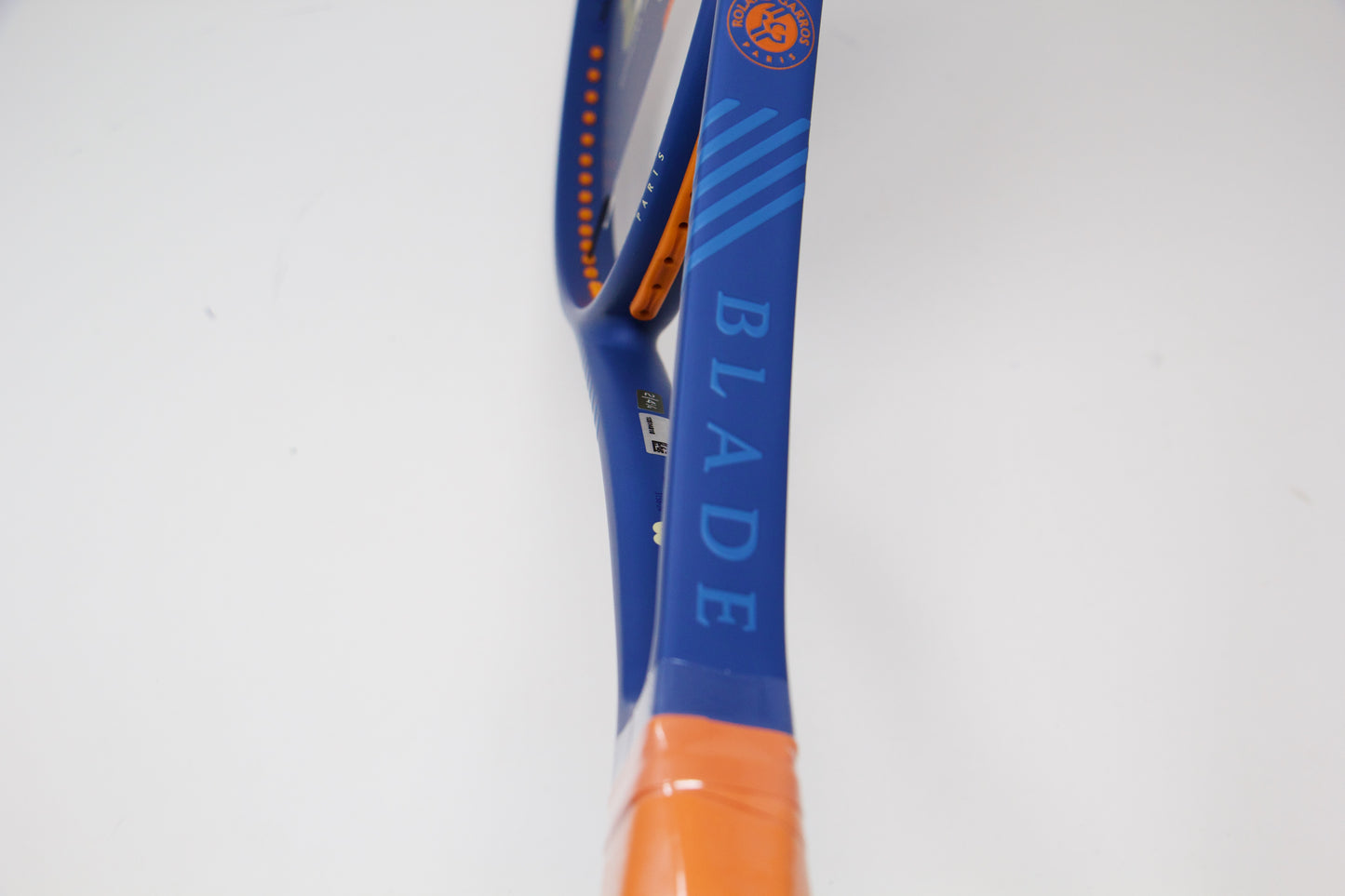 Wilson Roland-Garros Blade 98 (16x19) v9 2024 Tennis Racket