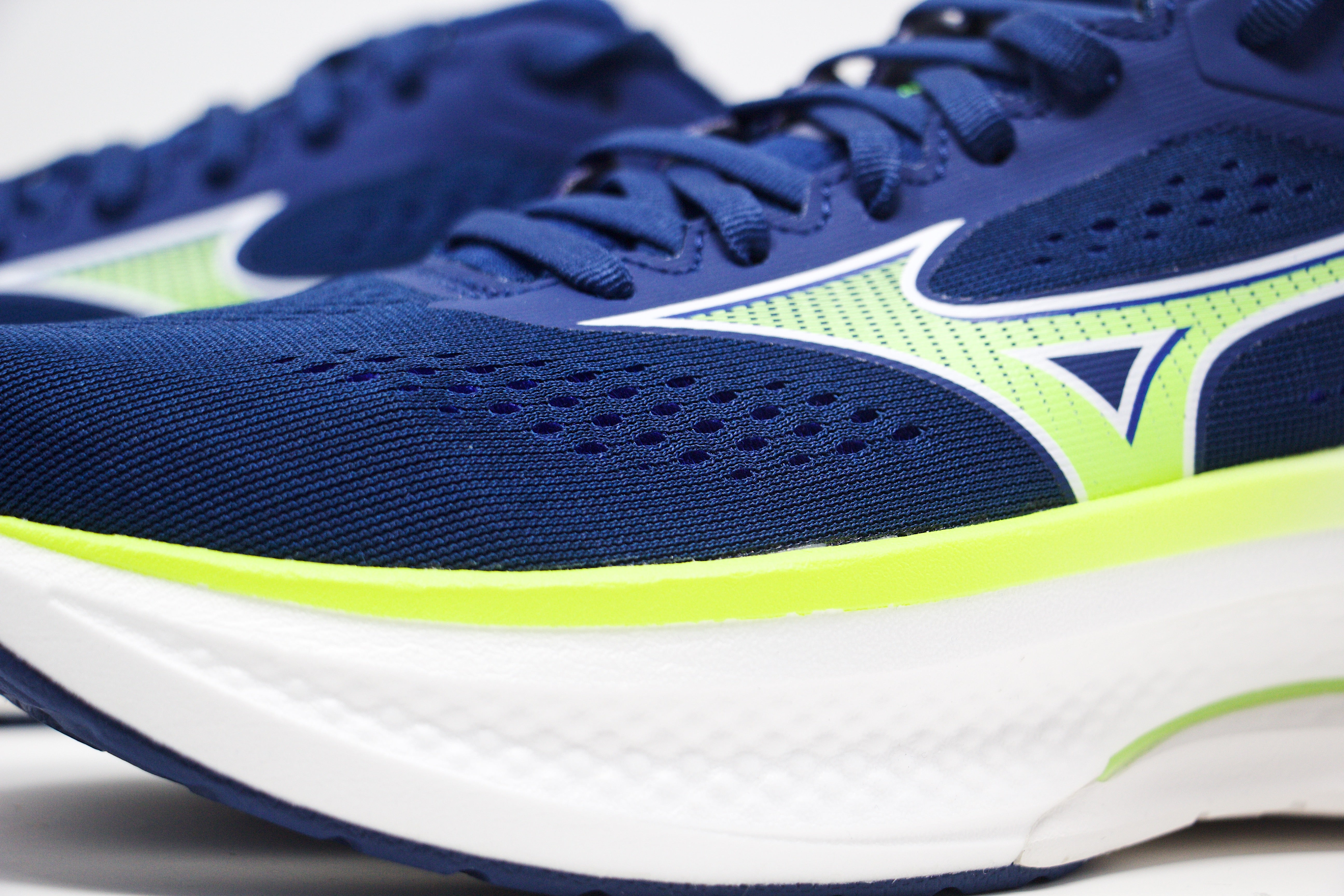 Mizuno Wave Inspire 22 Mens Running Shoe