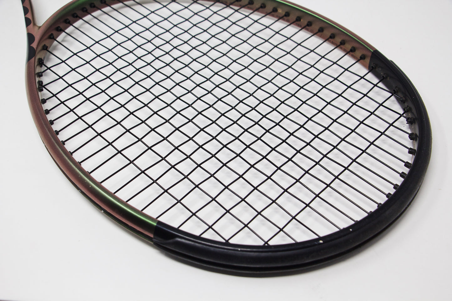 Wilson Blade 98 16x19 V8 Refurbished Tennis Racket