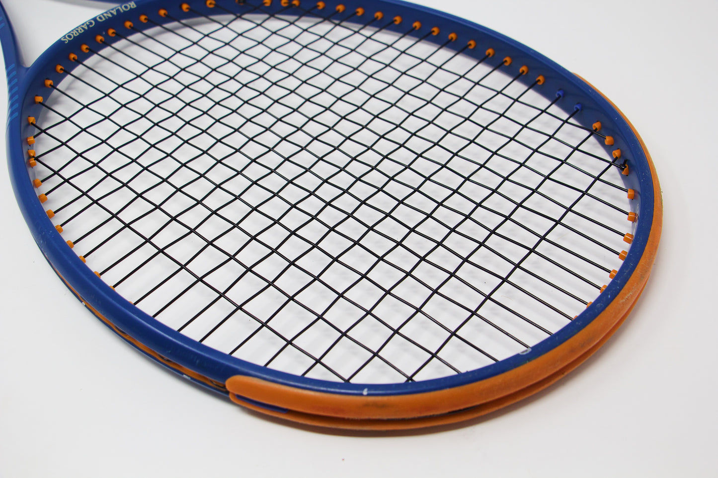 Wilson Roland Garros Blade 98 (16x19) v9 Refurbished Tennis Racket