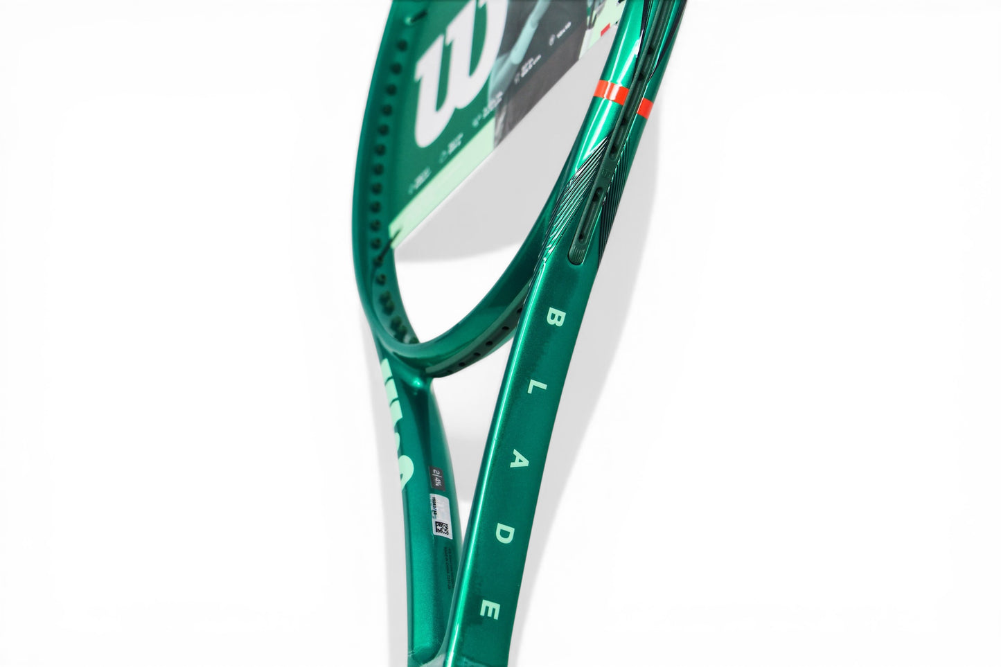 Wilson Blade 104 V10 (2026) Tennis Racket