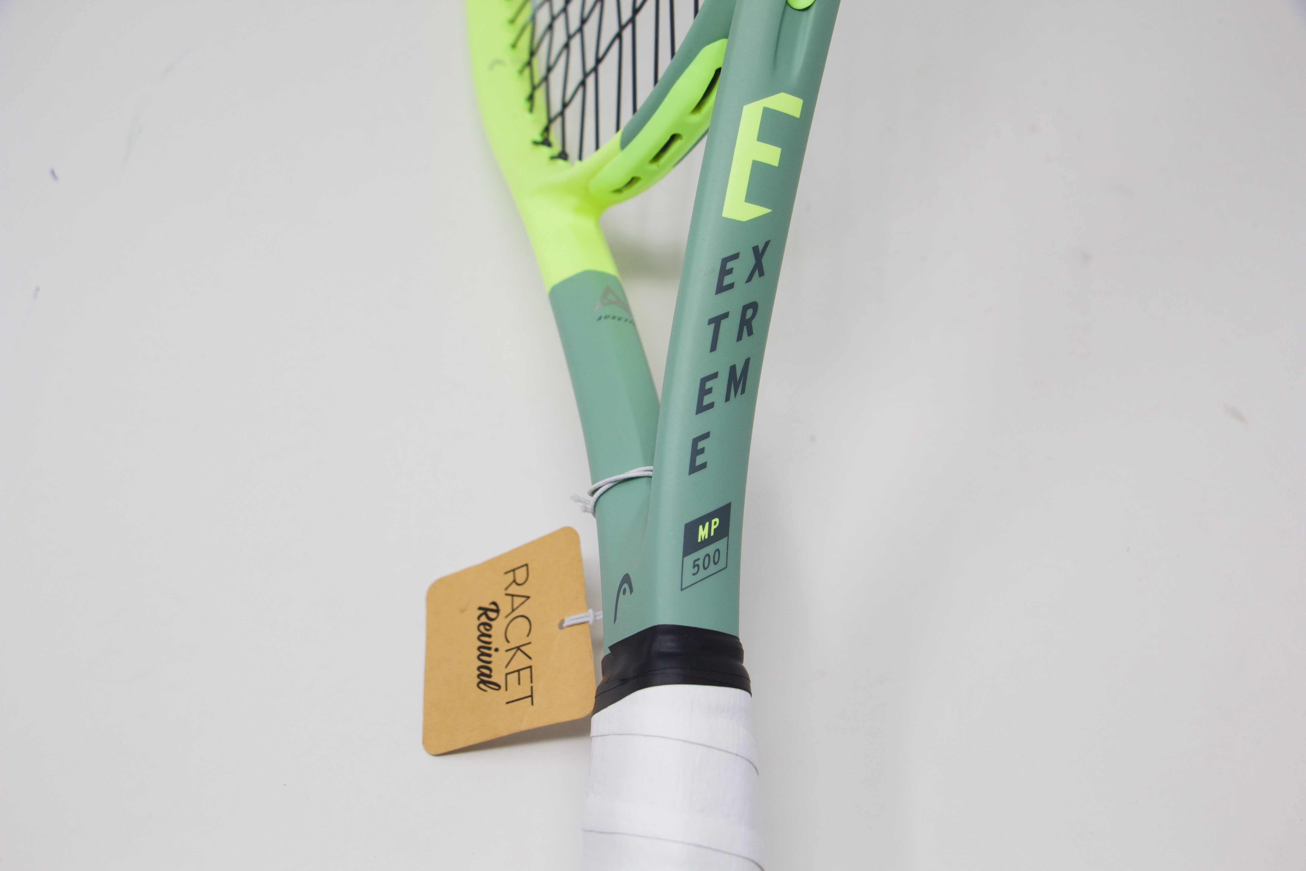 Head Extreme MP (2022) Refurbished Tennis Racket