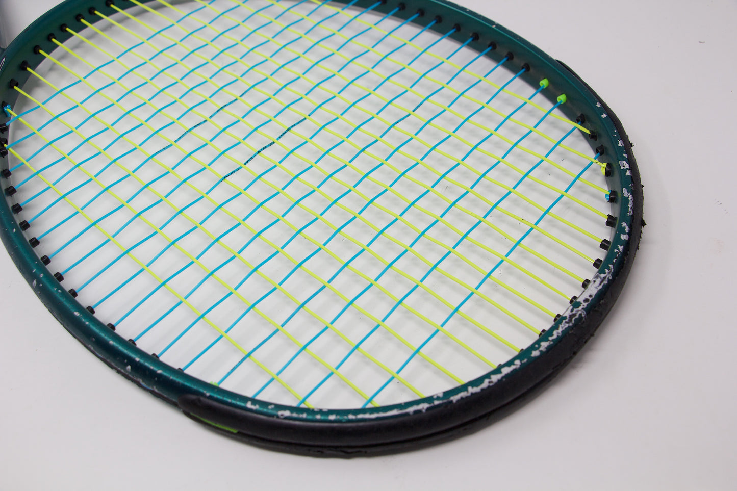 Wilson Blade 98 V9 (2024) Refurbished Tennis Racket