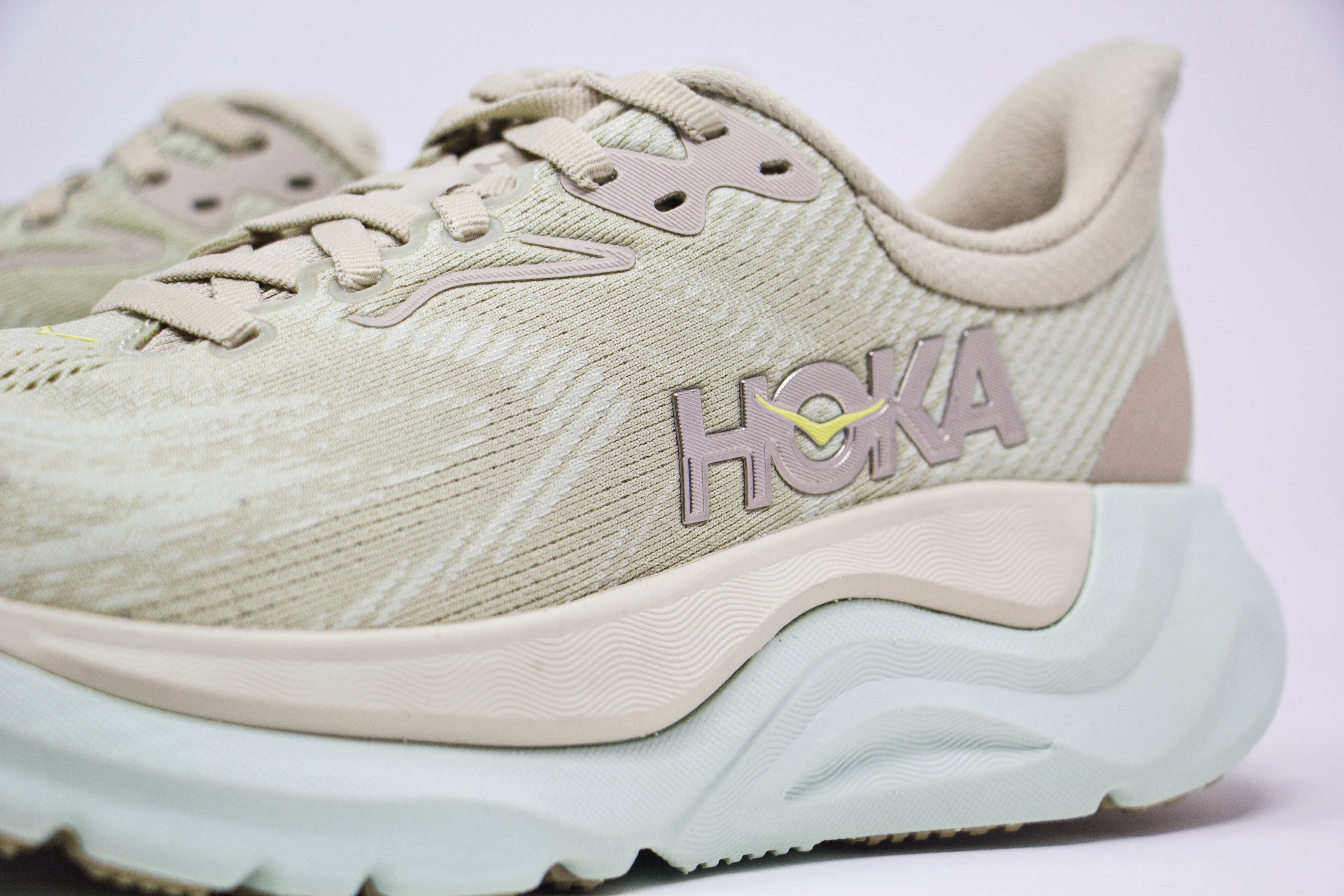 Hoka Arahi 8 Womens Running Shoe