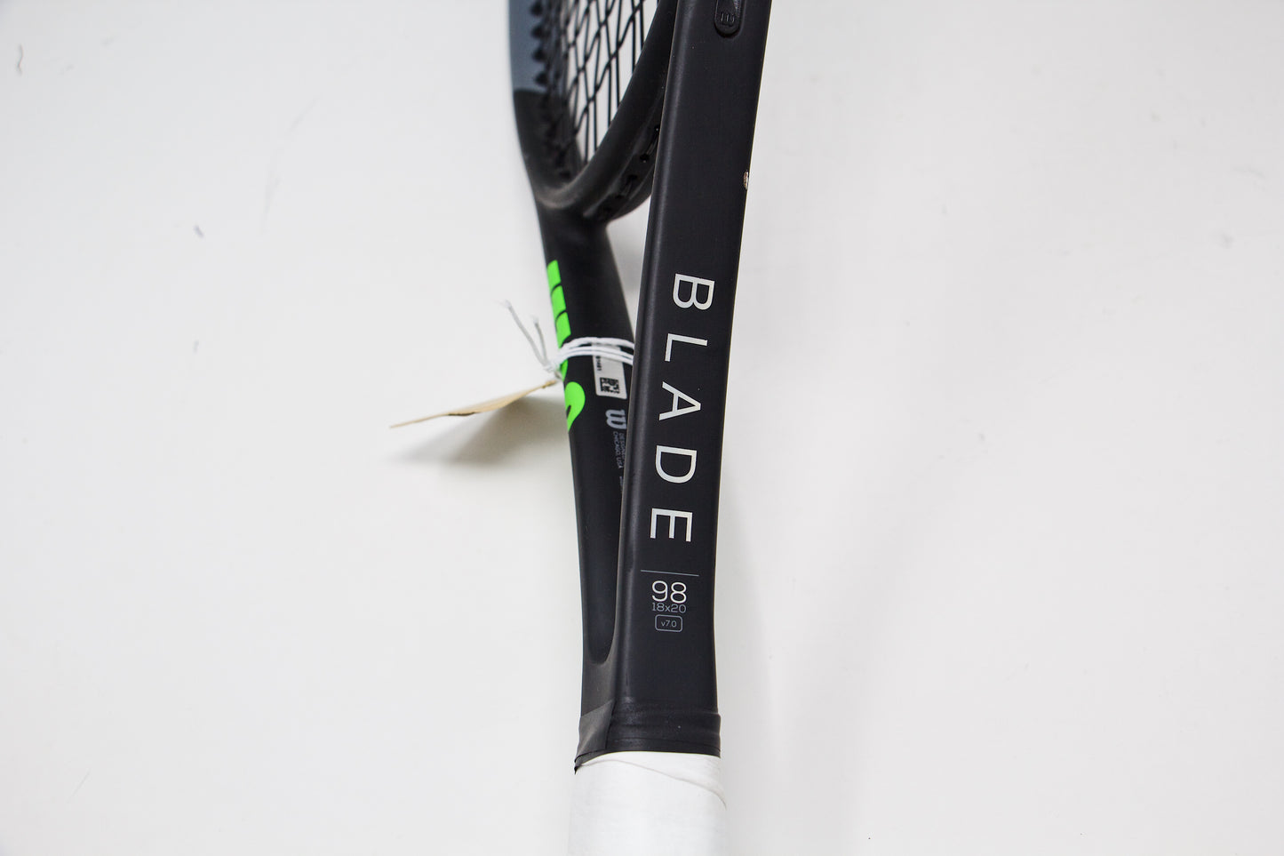 Wilson Blade 98 v7 (18x20) Refurbished Tennis Racket