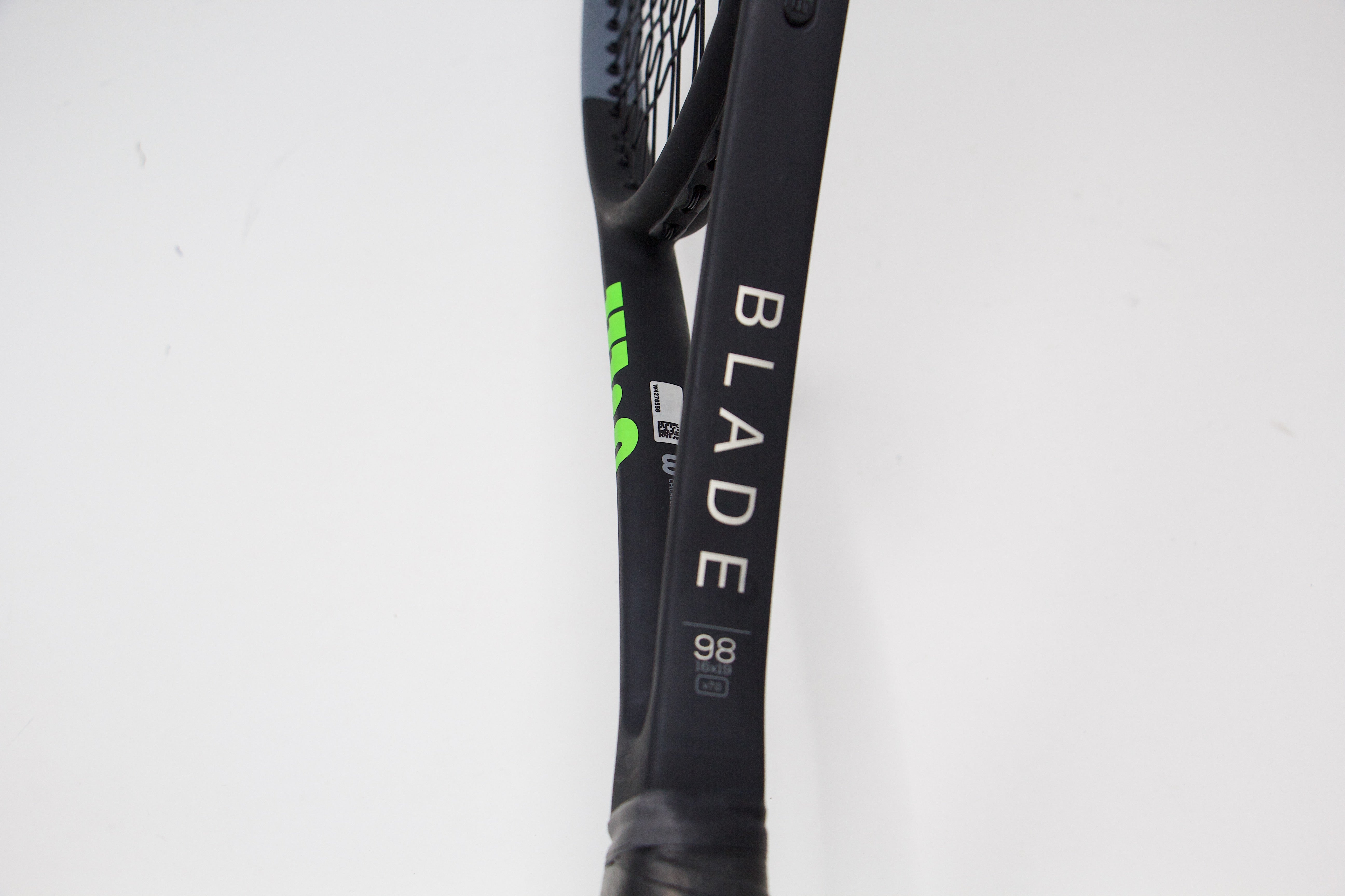 Wilson Blade 98 v7 (16x19) Refurbished Tennis Racket