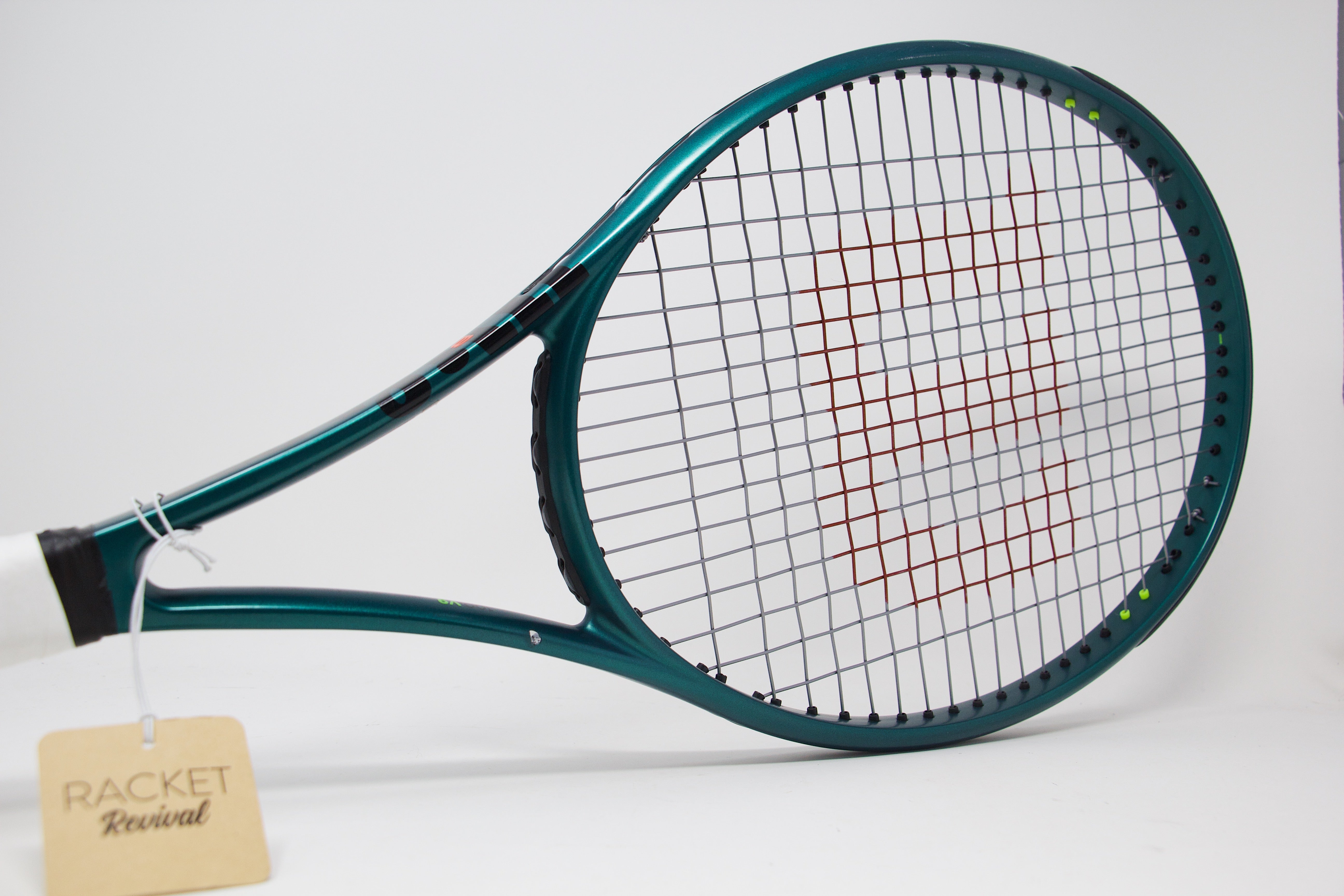 Wilson Blade 100L V9 (2024) Refurbished Tennis Racket