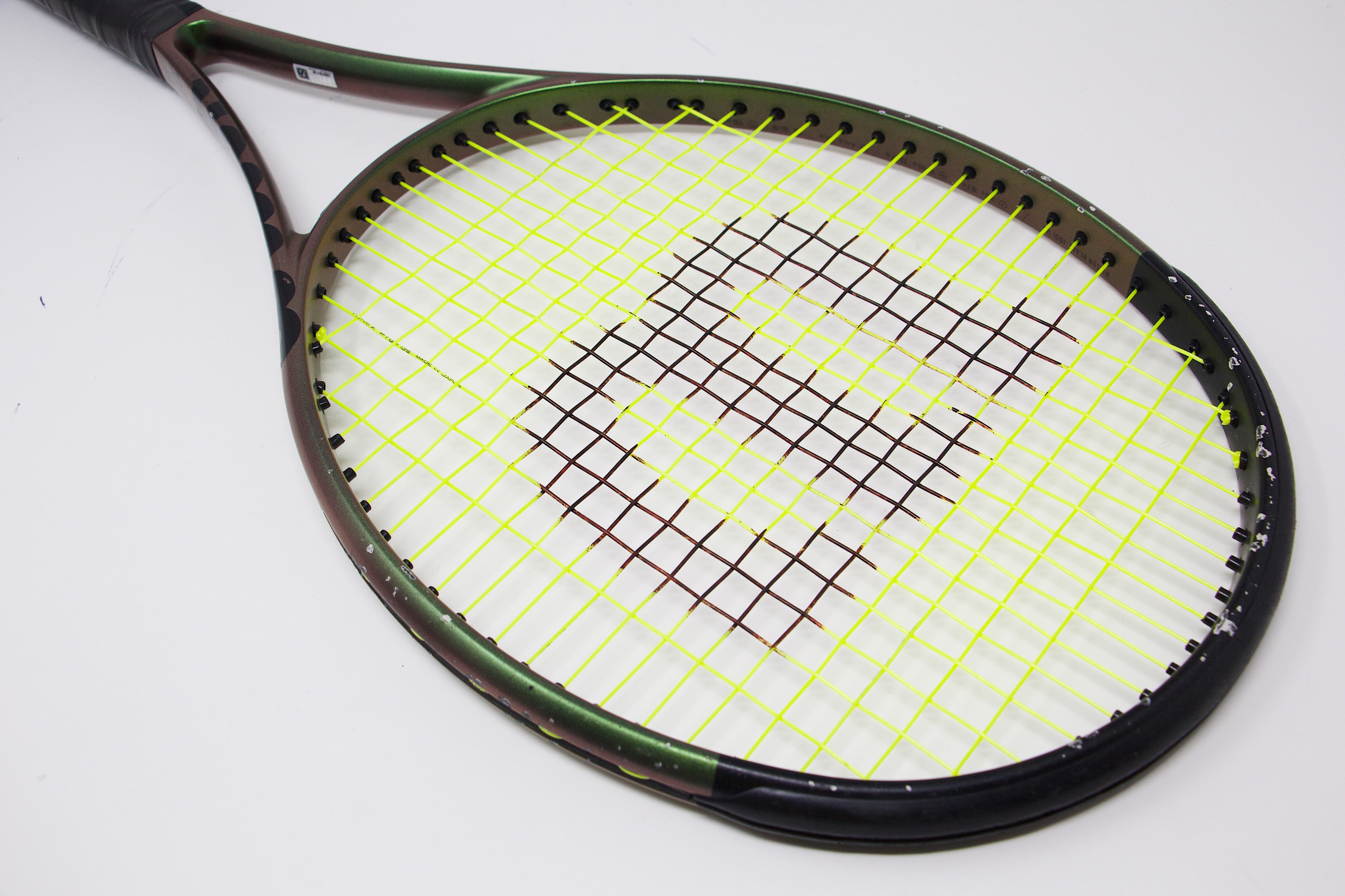 Wilson Blade 100L V8 Refurbished Tennis Racket