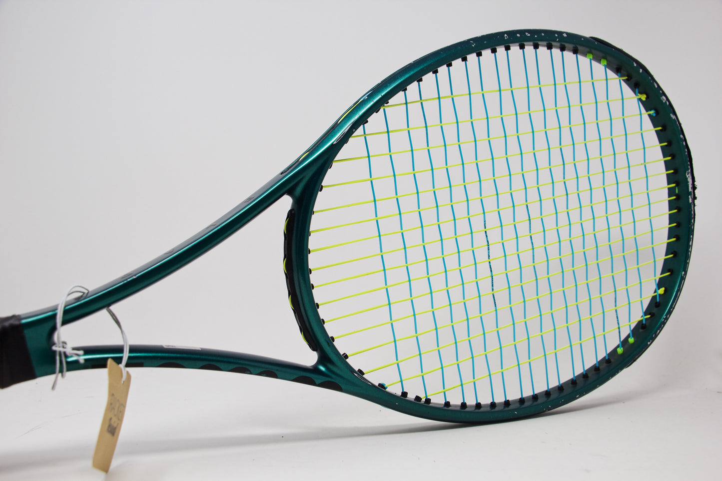 Wilson Blade 98 V9 (2024) Refurbished Tennis Racket