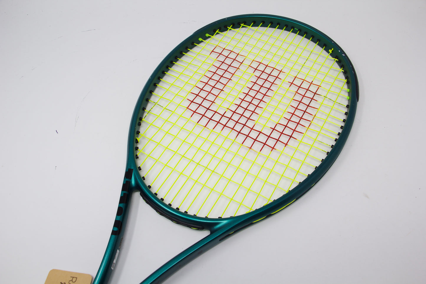 Wilson Blade 98 V9 18x20 (2024) Refurbished Tennis Racket