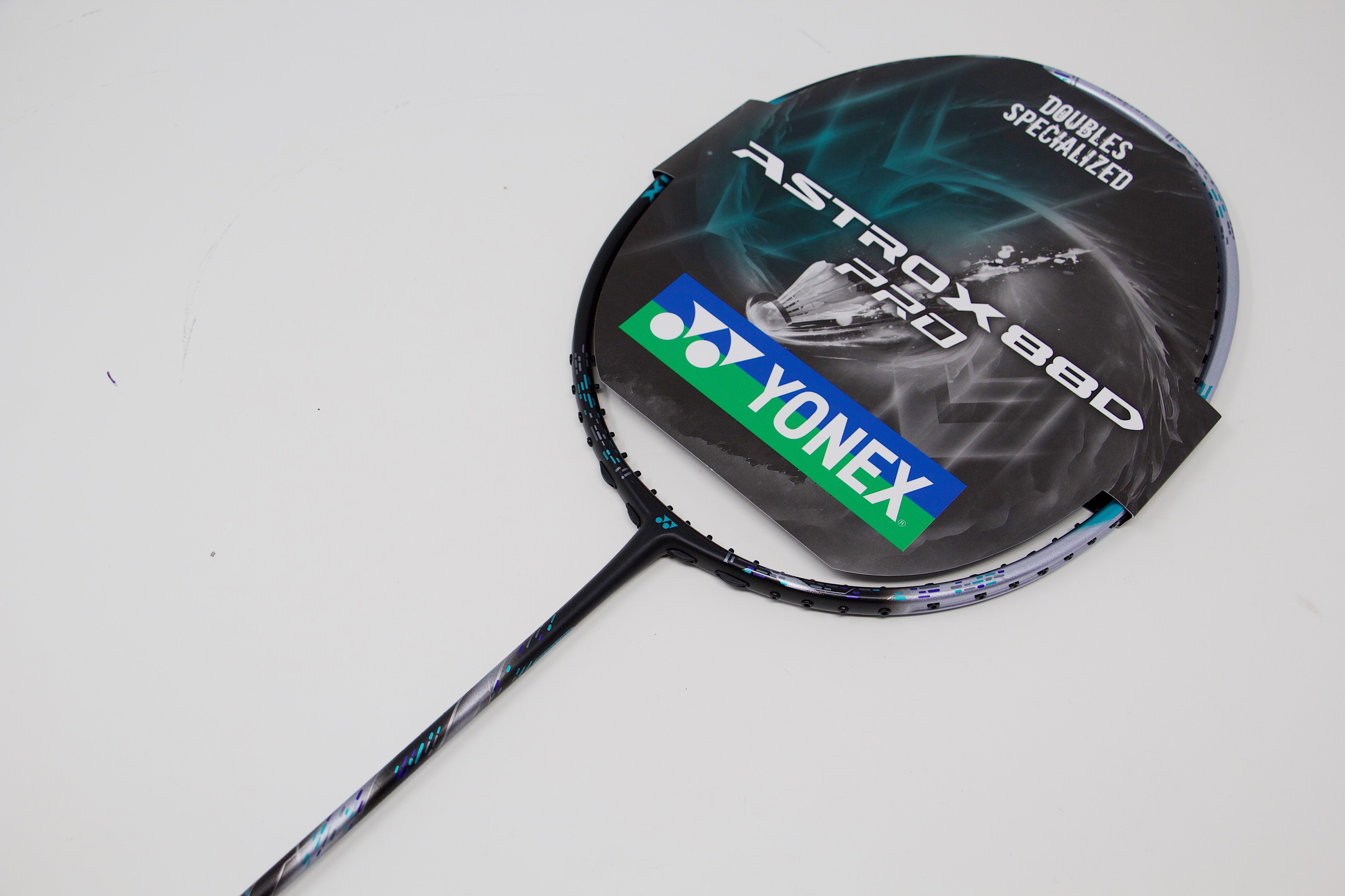 Yonex Astrox 88D Pro Badminton Racket (Black/Silver)