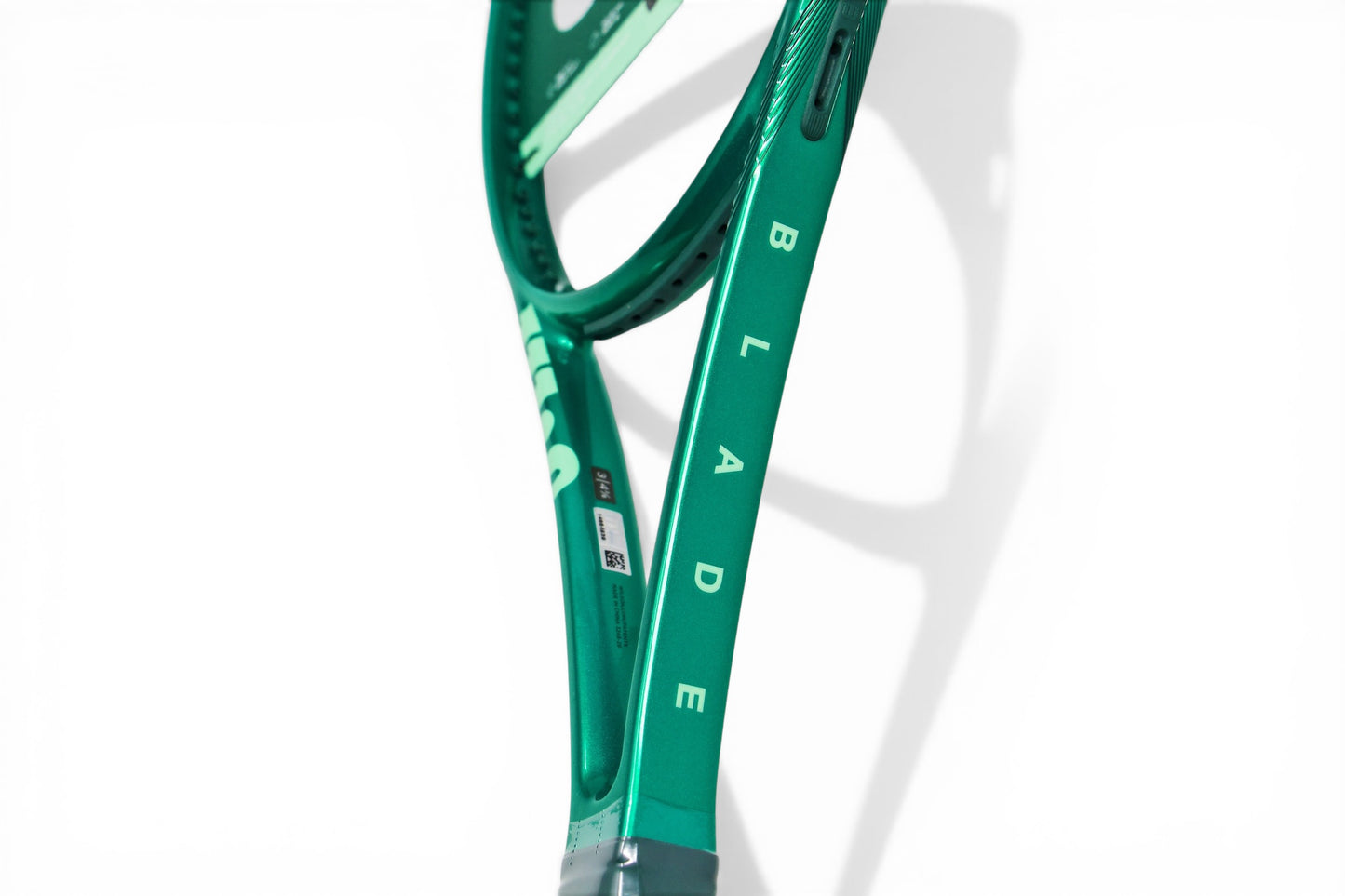 Wilson Blade 98 v10 18x20 (2026) Tennis Racket