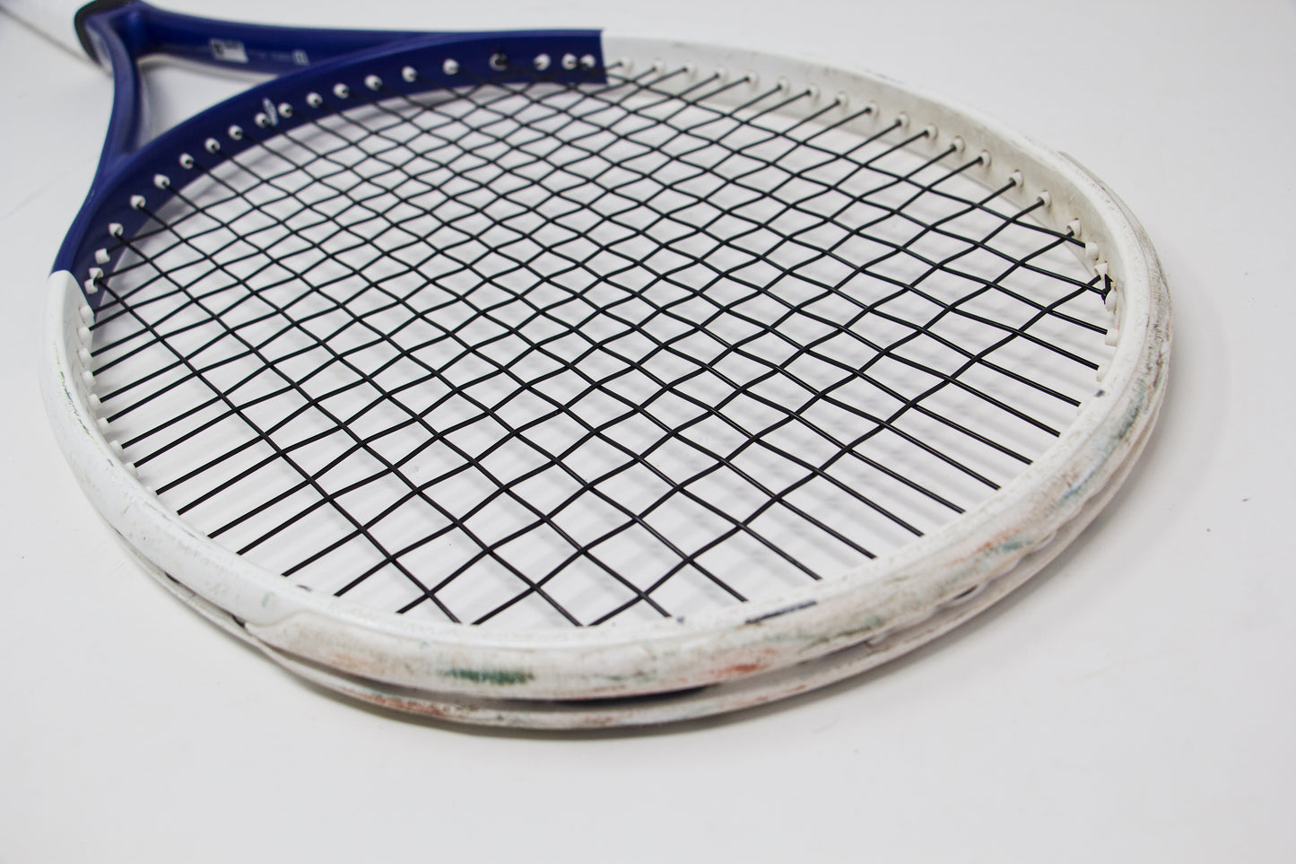 Wilson US Open Blade 98 (16x19) v8 (2023) Refurbished Tennis Racket