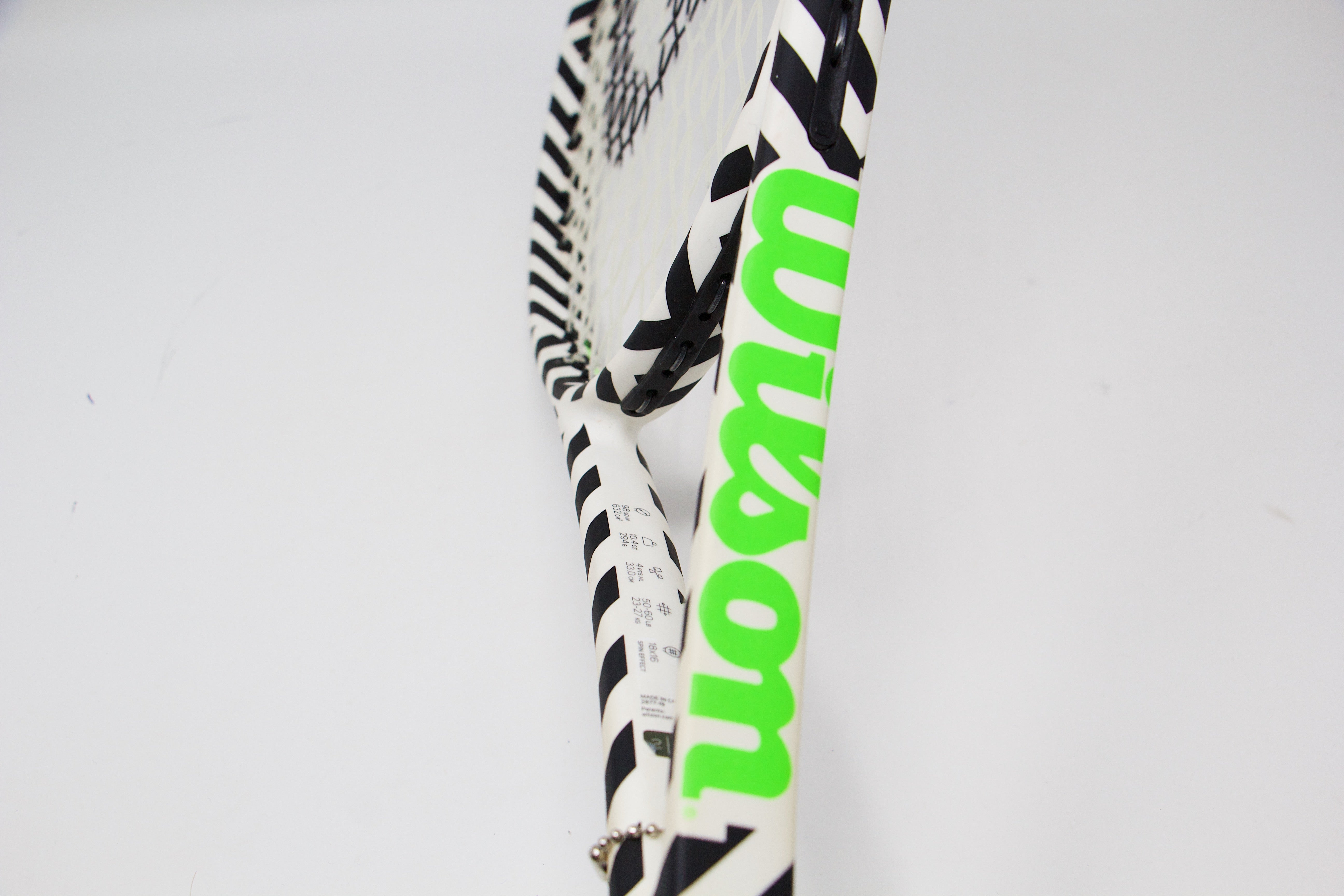 Wilson Blade 98s Bold edition (18x16) V7 Refurbished Tennis Racket