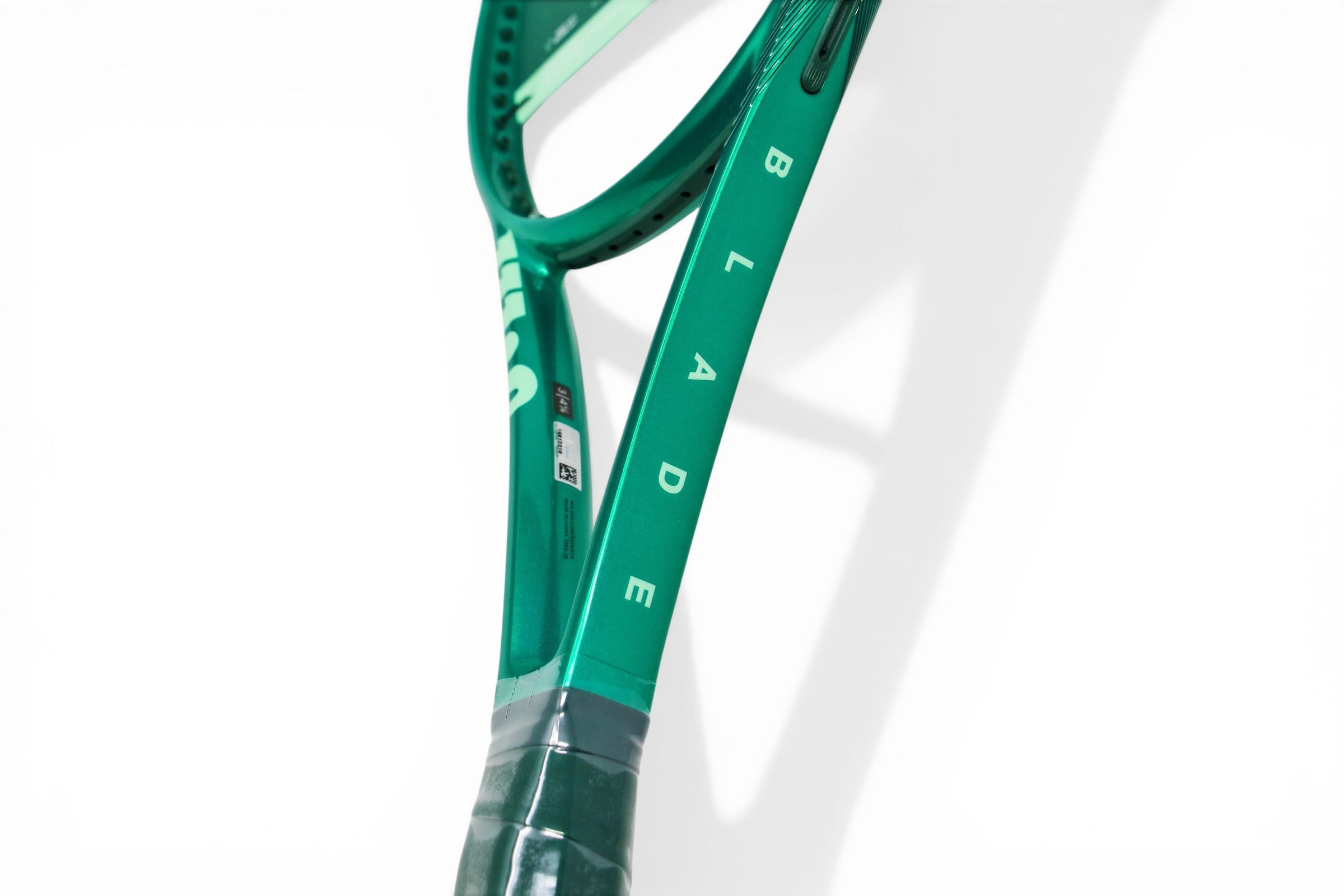 Wilson Blade 100 V10 (2026) Tennis Racket – Nick Rivett Sport