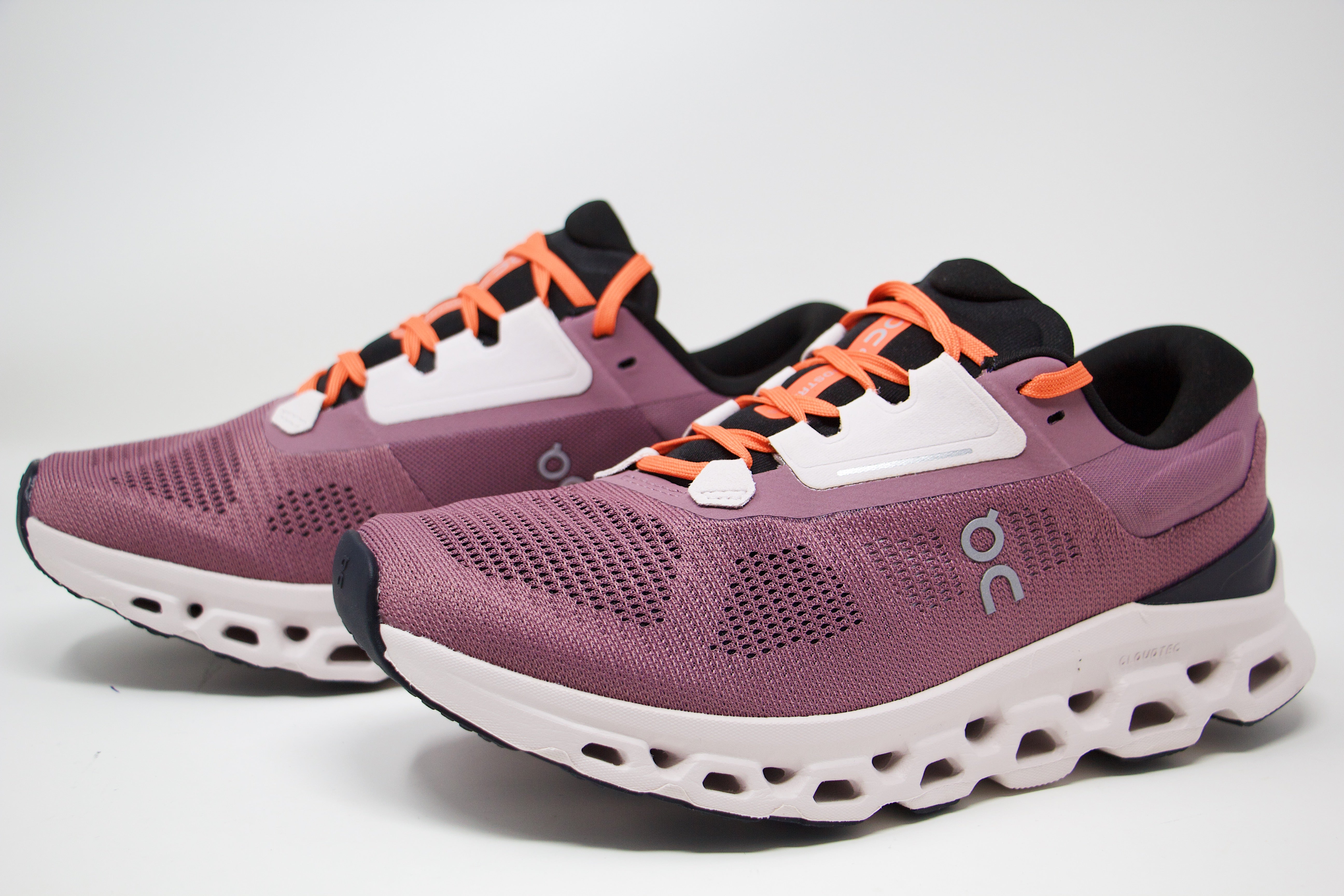 On Running Cloudstratus 3 Womens Running Shoe