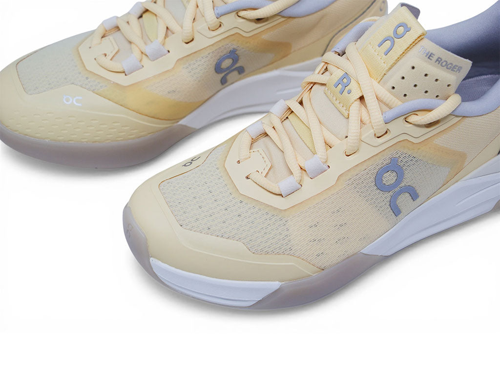 On The Roger Advantage Pro Womens All Court Tennis Shoe