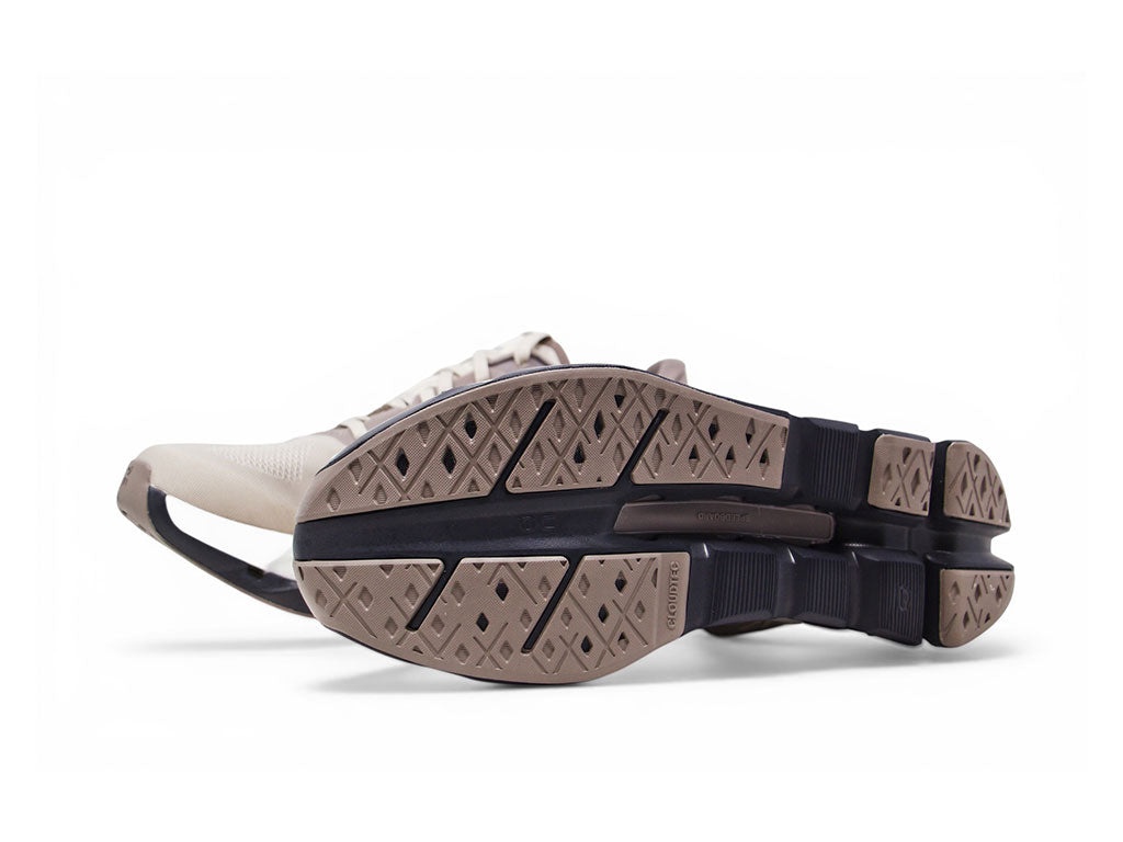 On Cloudflow 5 Womens Running Shoe