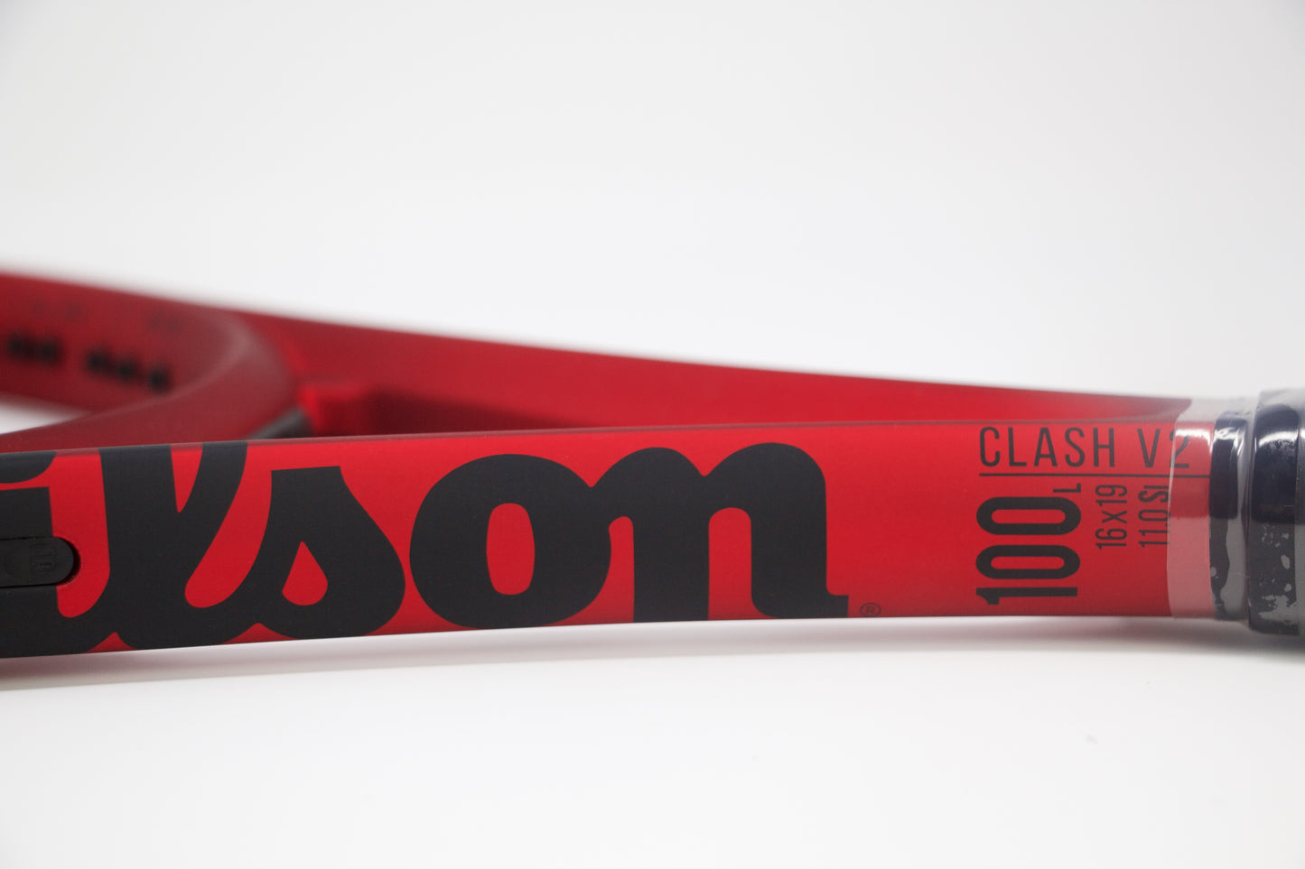 Wilson Clash 100L v2 Tennis Racket